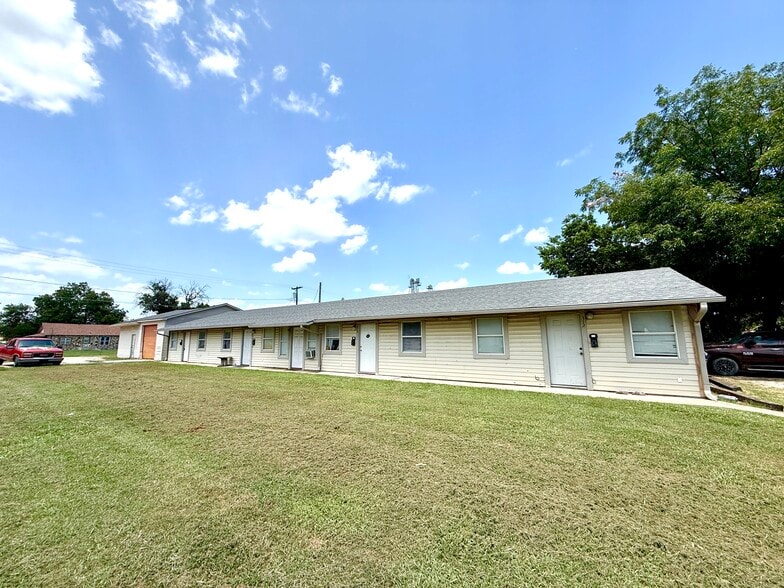 312 S B St, Davis, OK for sale - Building Photo - Image 3 of 21