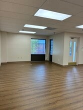 5501-5519 Pioneer Park Blvd, Tampa, FL for lease Interior Photo- Image 1 of 5