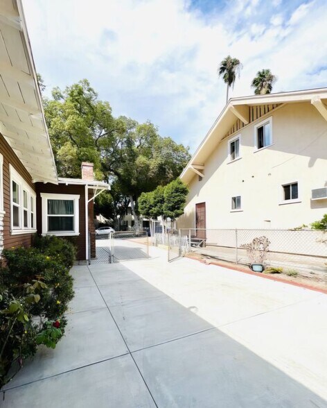 328 W California Ave, Glendale, CA à vendre - Photo du bâtiment - Image 3 de 26