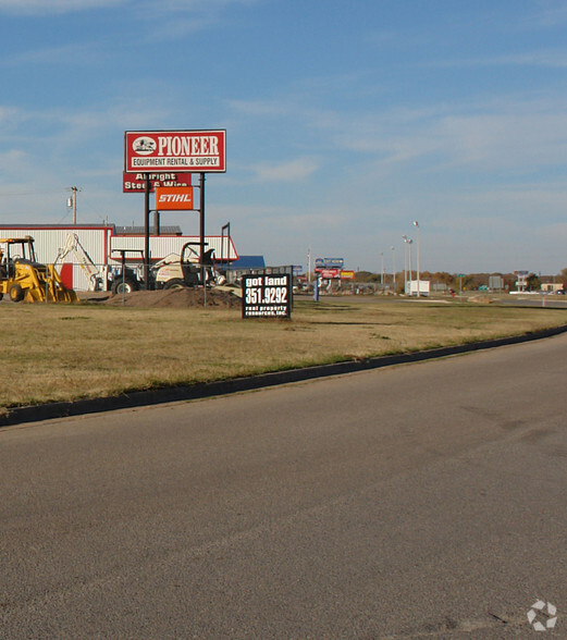 1101 SE Interstate Dr, Lawton, OK for sale - Building Photo - Image 2 of 6