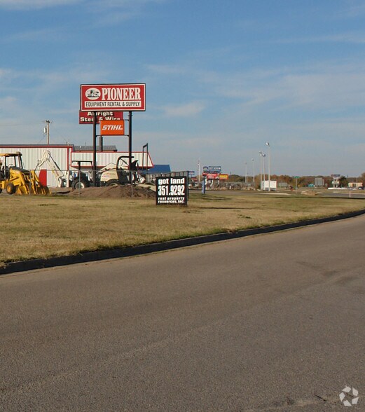 1101 SE Interstate Dr, Lawton, OK à vendre - Photo du bâtiment - Image 2 de 6