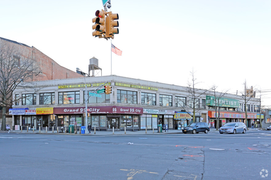 219-32 Jamaica Ave, Jamaica, NY à vendre - Photo principale - Image 1 de 1