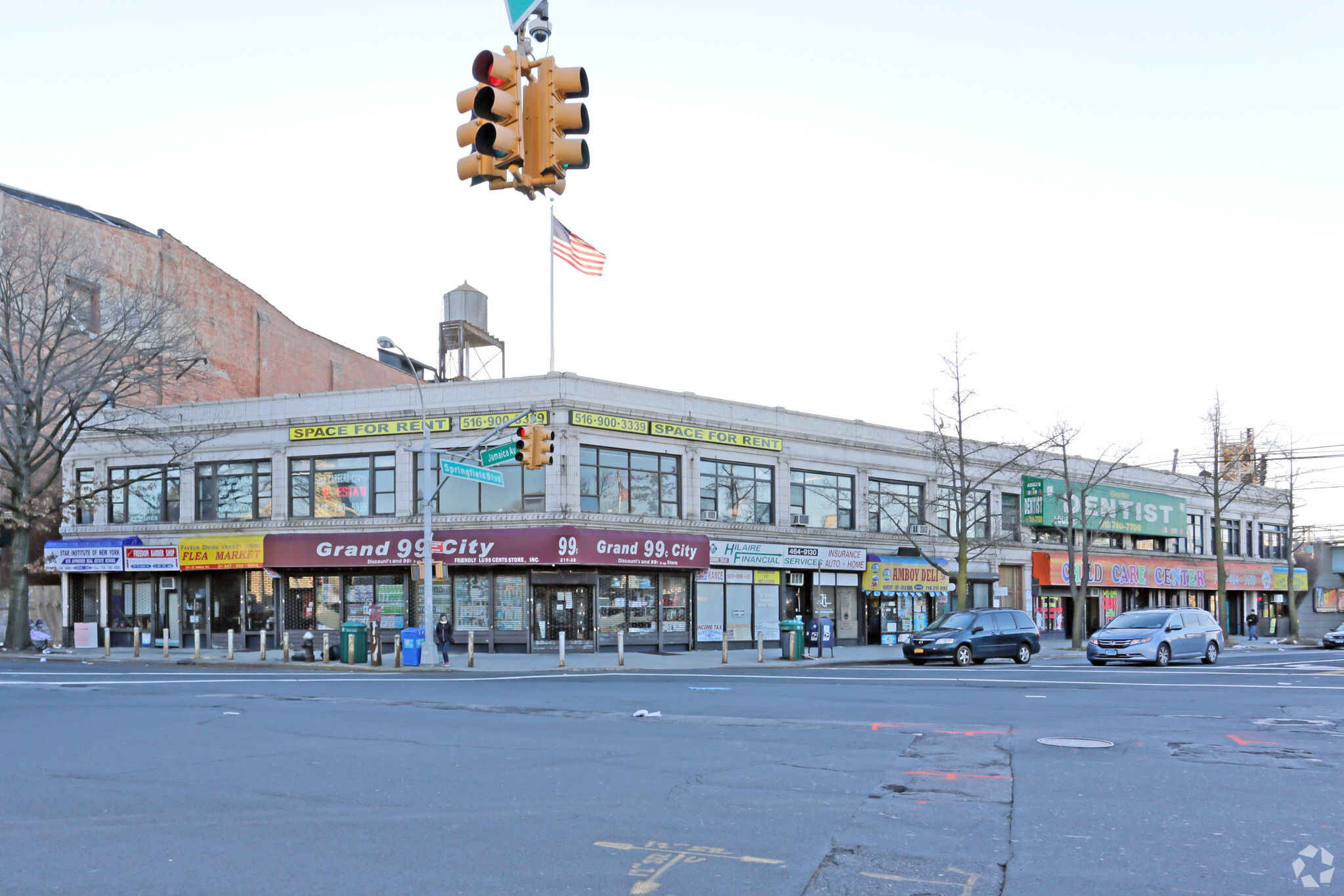 219-32 Jamaica Ave, Jamaica, NY à vendre Photo principale- Image 1 de 1