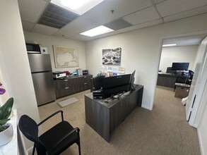 1250 9th St N, Naples, FL for lease Interior Photo- Image 1 of 3