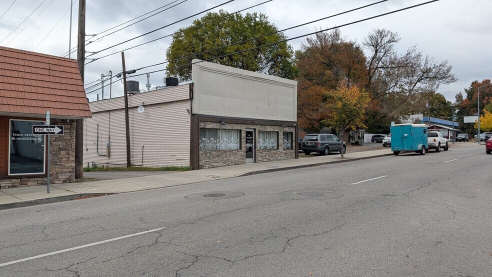 315 N 4th St, Coeur d'Alene, ID à vendre - Photo du bâtiment - Image 1 de 25