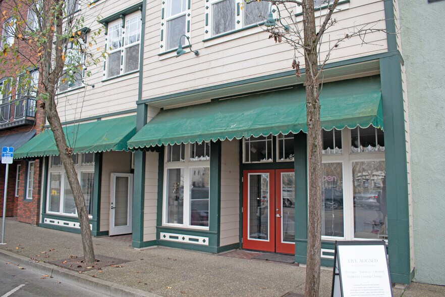 620-624 McClelland Dr, Windsor, CA à vendre - Photo du bâtiment - Image 2 de 2