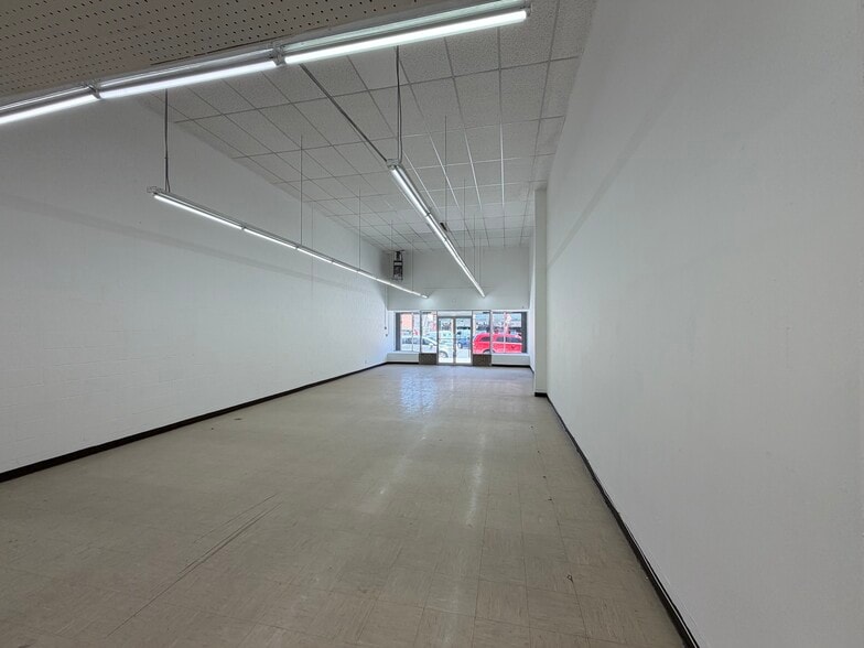 321-403 S El Paso St, El Paso, TX for lease - Building Photo - Image 3 of 9
