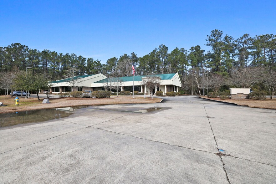 68031 Capital Trace Row, Mandeville, LA à vendre - Photo du bâtiment - Image 2 de 60