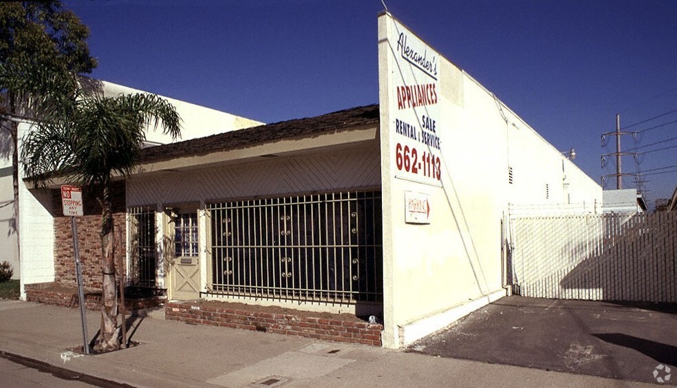 2541 S Main St, Santa Ana, CA for lease - Building Photo - Image 3 of 29