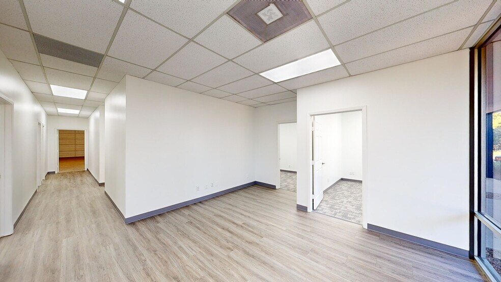2500 Central Pky, Houston, TX à louer - Numérisation 3D de Matterport - Image 3 de 15