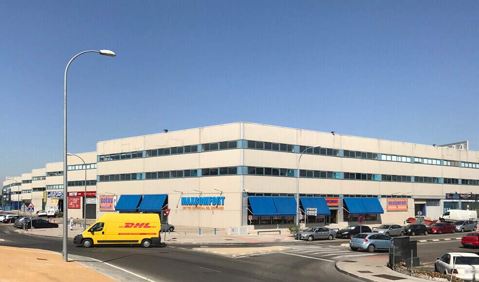 Avenida de Castilla, 1, San Fernando de Henares, Madrid à louer - Photo du bâtiment - Image 2 de 2