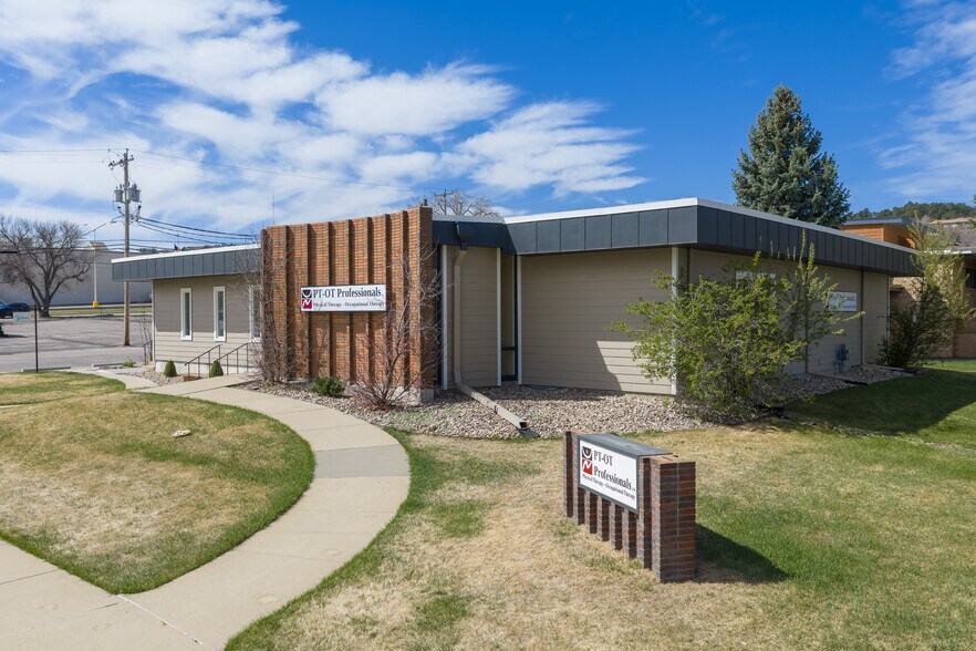 2001 7th St, Rapid City, SD à louer - Photo principale - Image 1 de 28