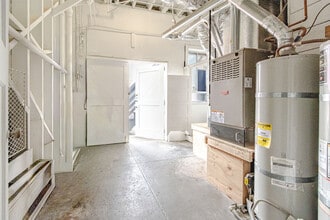 1614 Balboa St, San Francisco, CA for lease Interior Photo- Image 2 of 6