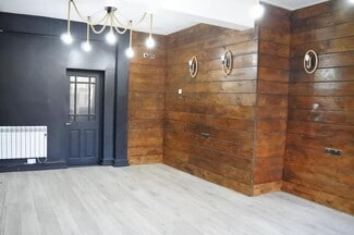 Plus de détails pour 16-16A Maryport St, Devizes - Commerce de détail à louer