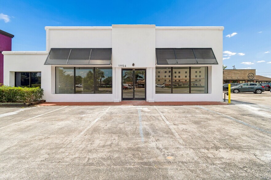 1956 Kingsley Ave, Orange Park, FL à vendre - Photo du bâtiment - Image 3 de 90