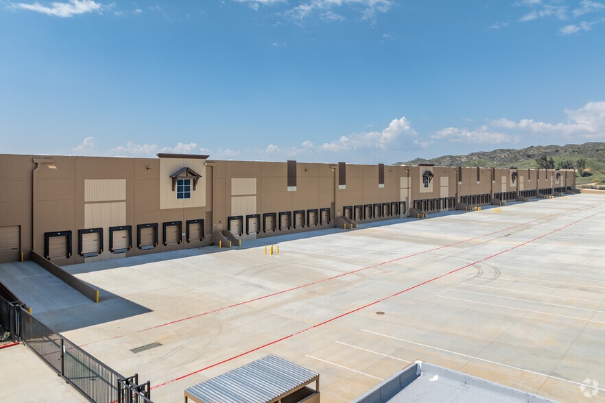 36312 Cherry Valley Blvd, Cherry Valley, CA for sale - Building Photo - Image 2 of 7