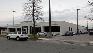 Plus de détails pour 137 Bentworth Ave, Toronto, ON - Flex à vendre