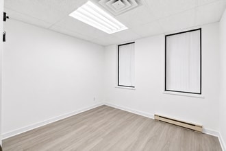 3400 Rue du Marché, Dollard-des-Ormeaux, QC à louer Photo intérieure- Image 1 de 5