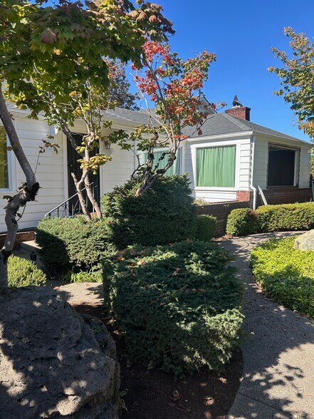 800-818 Or-99 Hwy, Eugene, OR à vendre - Photo du bâtiment - Image 3 de 4