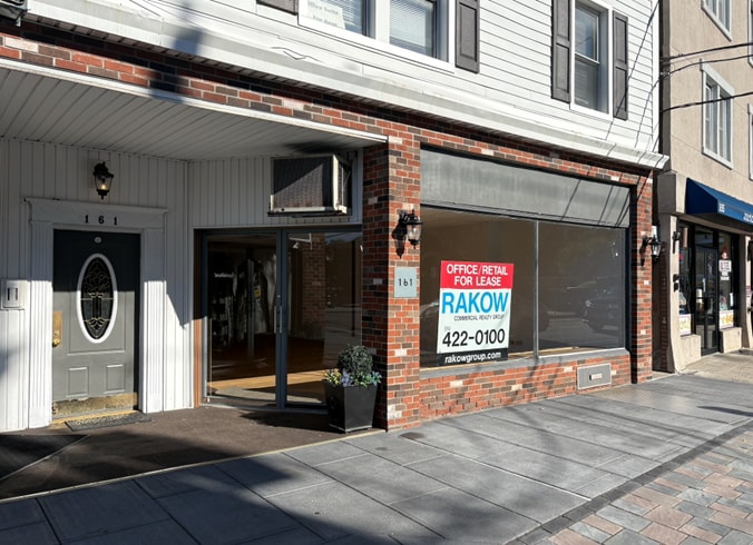 161 E Main St, Mount Kisco, NY for lease - Building Photo - Image 2 of 5