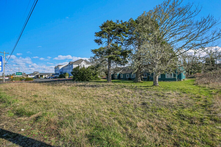 2465 S Roosevelt Dr, Seaside, OR à vendre - Photo du bâtiment - Image 2 de 13