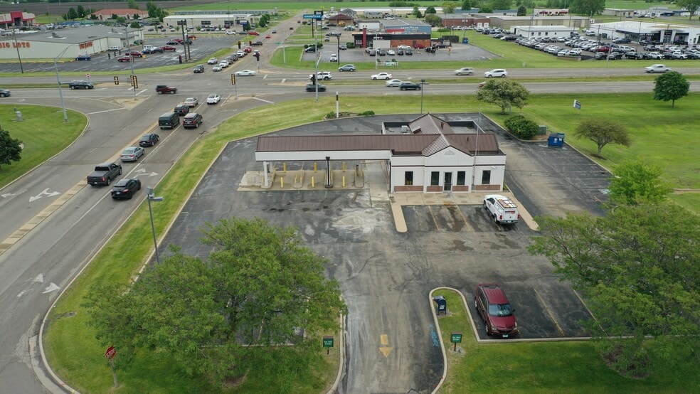 4141 Venture Dr, Peru, IL for lease - Building Photo - Image 3 of 3