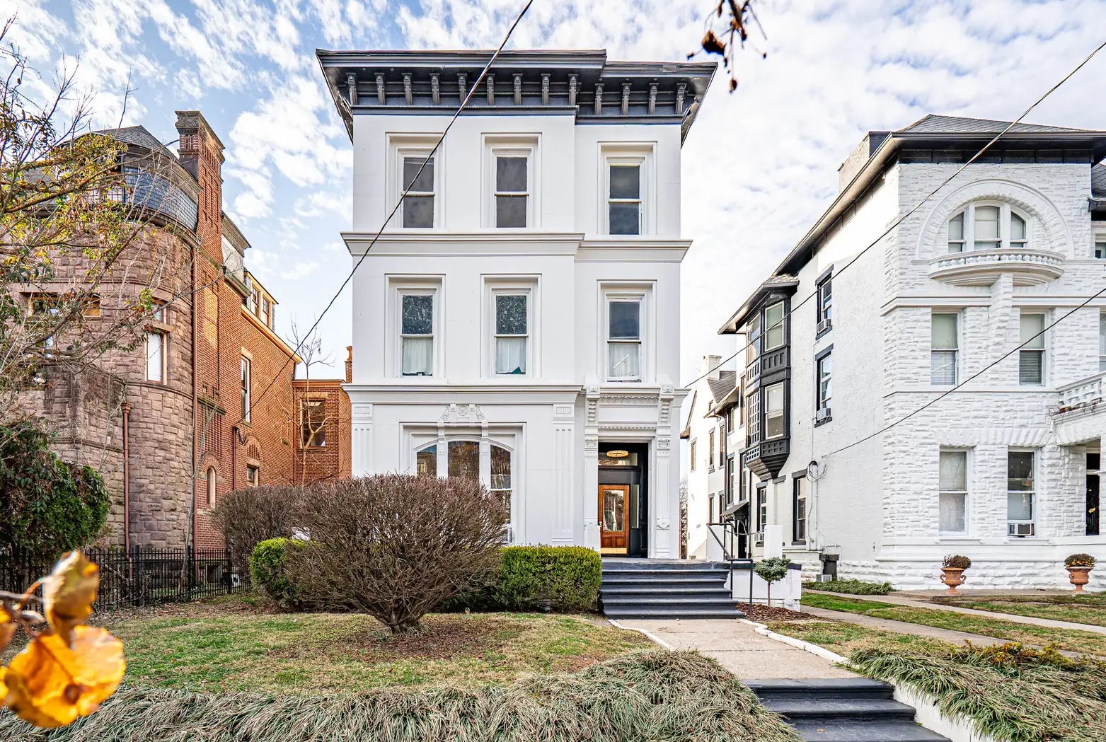 Value-Add Multifamily Portfolio portfolio of 4 properties for sale on LoopNet.ca Building Photo- Image 1 of 10