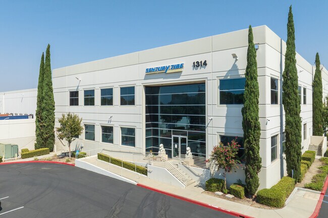 Plus de détails pour 1314 W Merrill Ave, Rialto, CA - Industriel à louer