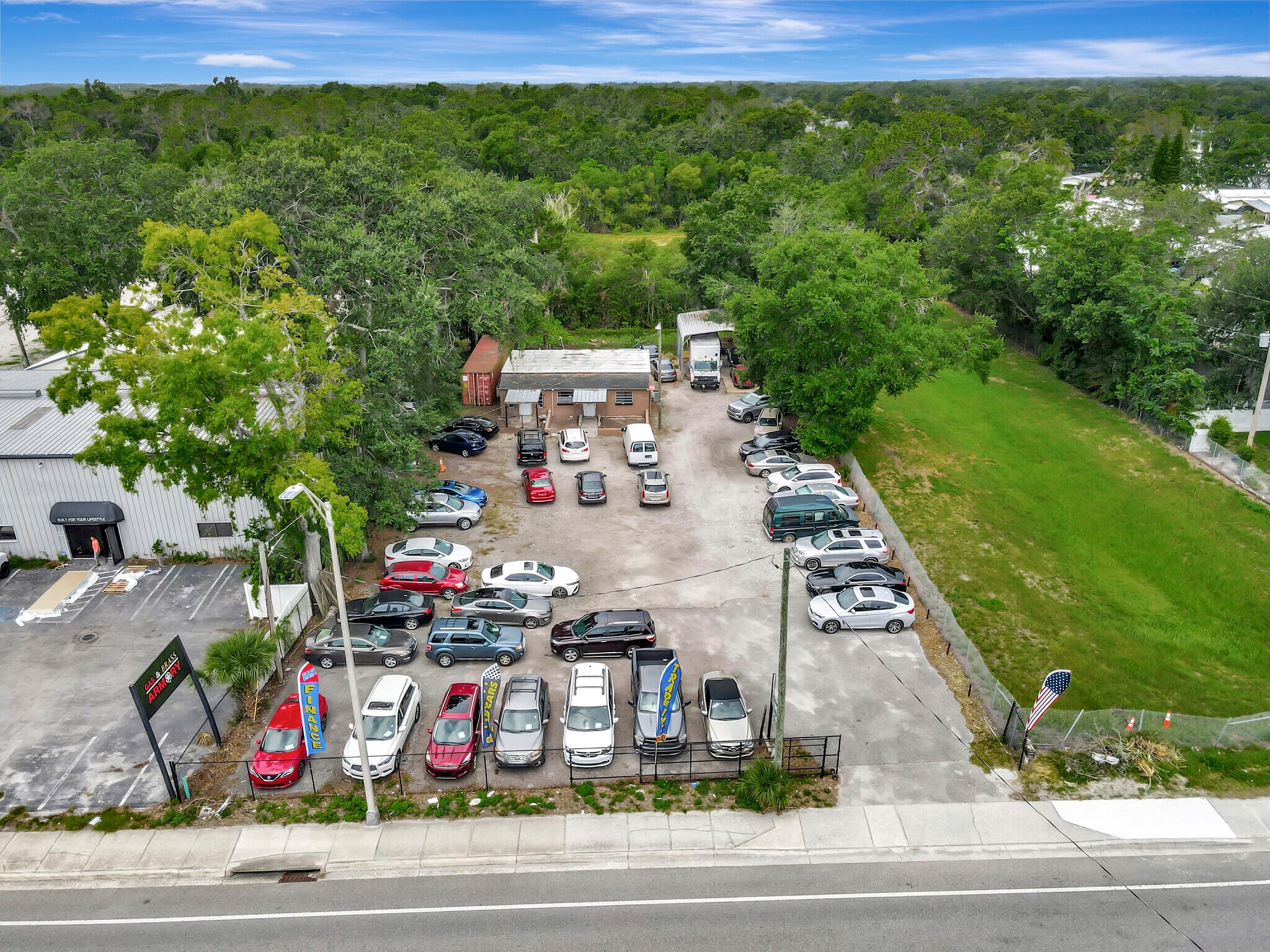 14230 N Florida Ave, Tampa, FL à vendre Photo du bâtiment- Image 1 de 1