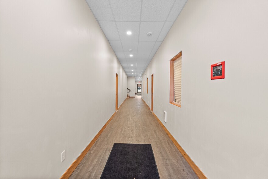 325 Central Ave, Whitefish, MT à vendre - Photo intérieure - Image 3 de 45