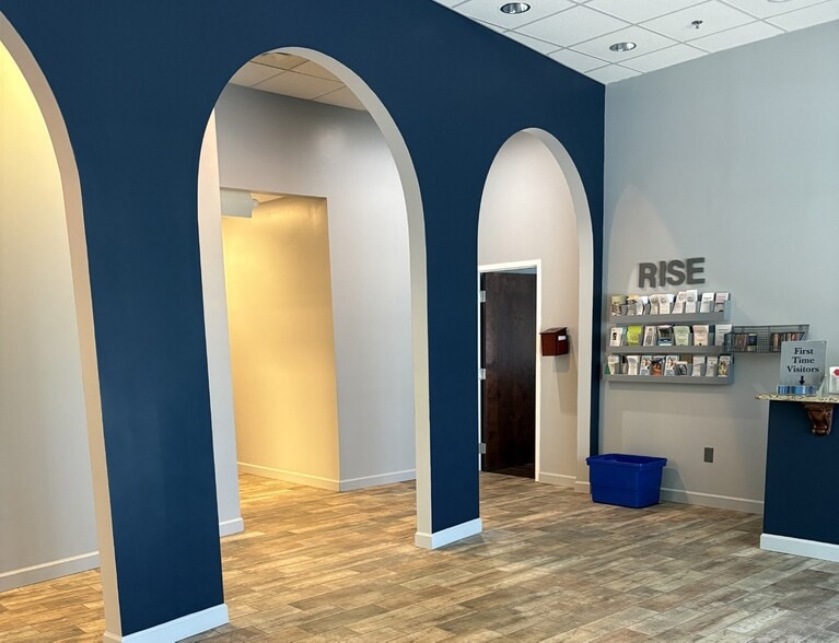 4900 Thornton Rd, Raleigh, NC for sale - Interior Photo - Image 2 of 9
