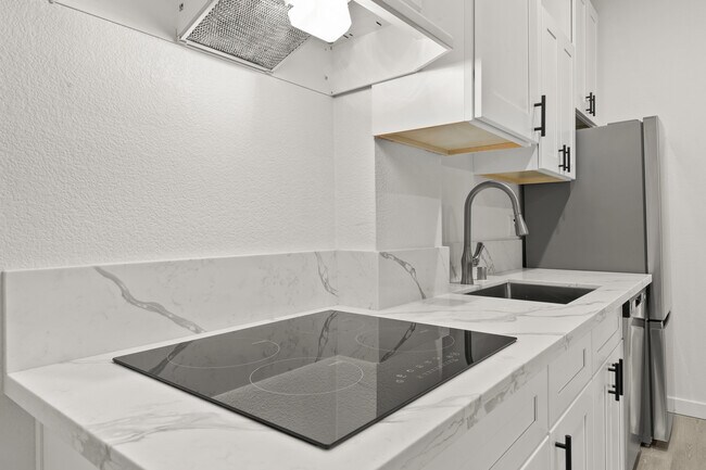 More details for 818 K St, Sacramento, CA - Multifamily for Sale