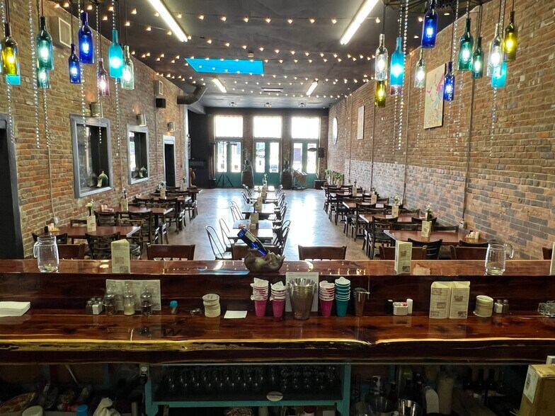 503-505 S Main St, Calvert, TX à vendre - Photo intérieure - Image 3 de 23