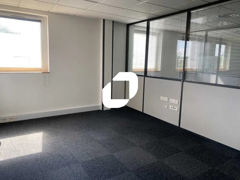 Bureau dans Mérignac à louer - Photo intérieure - Image 2 de 37