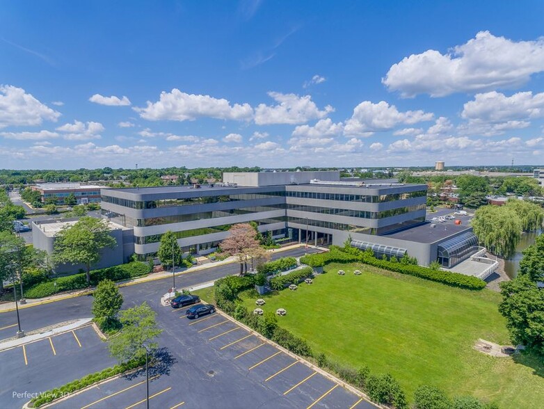 1000 E Woodfield Rd, Schaumburg, IL à vendre - Photo du b timent - Image 1 de 1