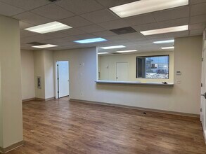 139 S Pebble Beach Blvd, Sun City Center, FL à louer Photo intérieure- Image 2 de 17