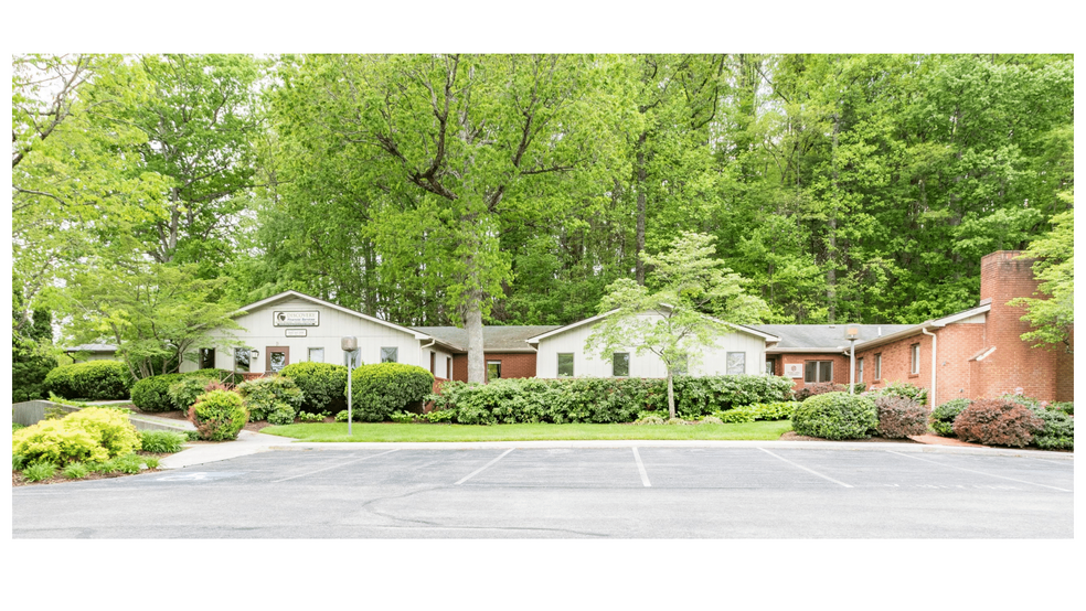 2206 S Main St, Blacksburg, VA à vendre - Photo principale - Image 1 de 5