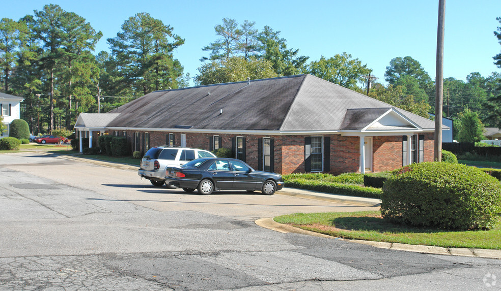 17 Surrey Ct, Columbia, SC for lease - Building Photo - Image 2 of 8