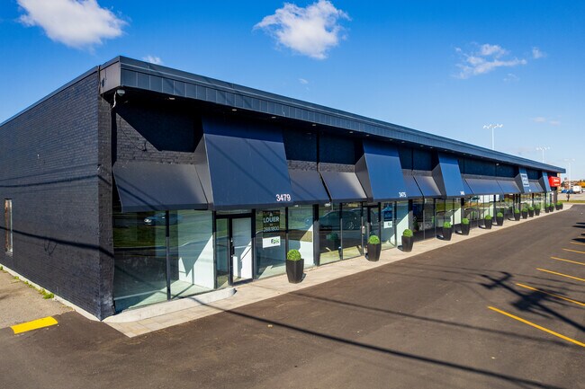 Plus de détails pour 3405-3479 Boul de la Côte-Vertu, Montréal, QC - Bureau/Commerce de détail à louer