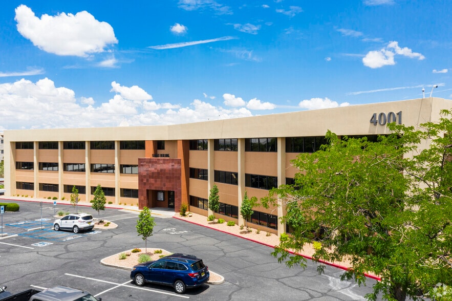 4001 Indian School Rd NE, Albuquerque, NM for lease - Primary Photo - Image 1 of 5