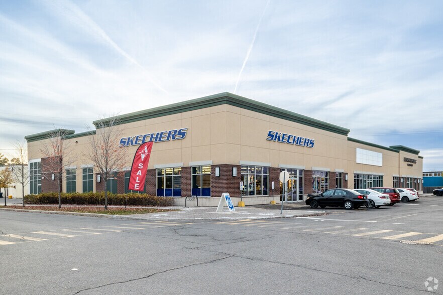 575 Industrial Ave, Ottawa, ON for lease - Building Photo - Image 2 of 5