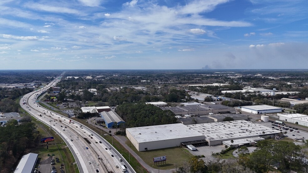 5344 Overmyer Dr, Jacksonville, FL for lease - Building Photo - Image 3 of 5