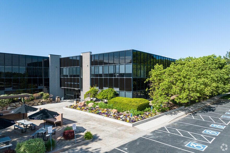10975 S Sterling View Dr, South Jordan, UT for lease - Building Photo - Image 2 of 12