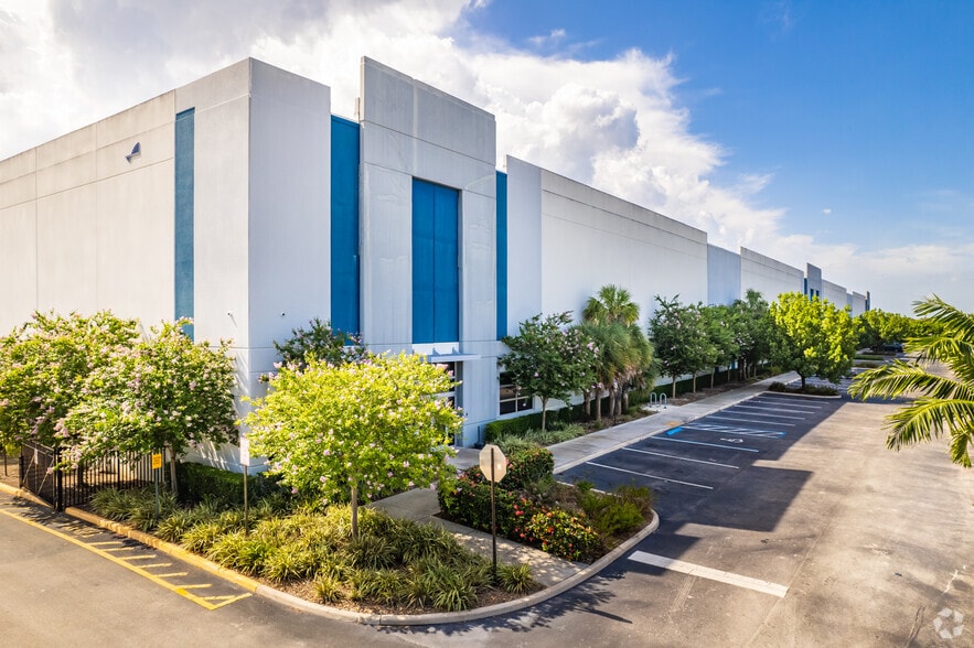 3501 Burris Rd, Davie, FL for lease - Building Photo - Image 3 of 13