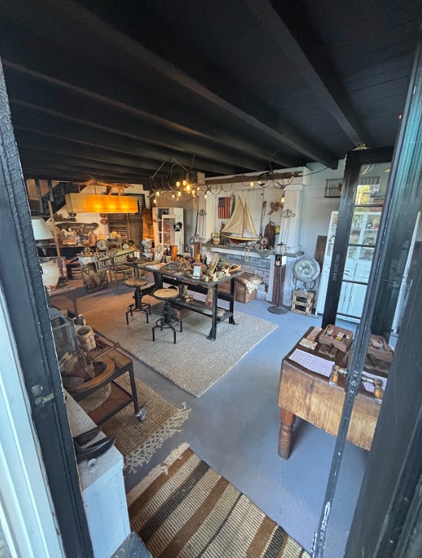 6 August St, Setauket, NY for lease Interior Photo- Image 1 of 6