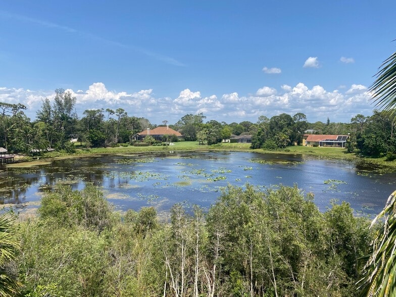 6100 Trail Blvd, Naples, FL à vendre - Photo du bâtiment - Image 2 de 6