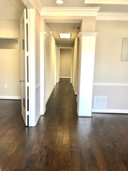 16000 Park Ten Pl, Houston, TX for sale - Building Photo - Image 3 of 20