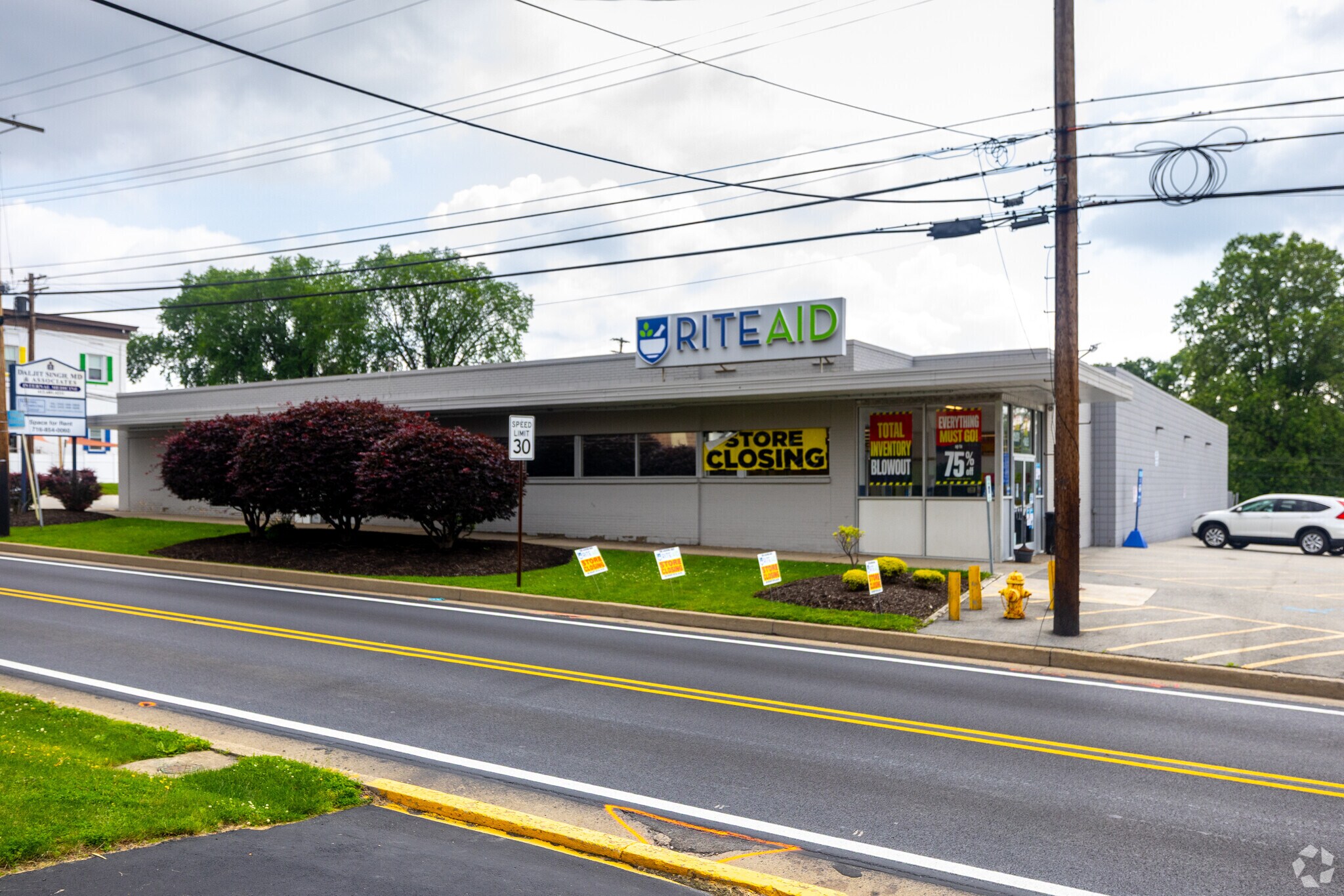 900 Mt Royal Blvd, Pittsburgh, PA for lease Primary Photo- Image 1 of 7
