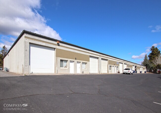 Plus de détails pour 63025 O B Riley Rd, Bend, OR - Industriel à louer