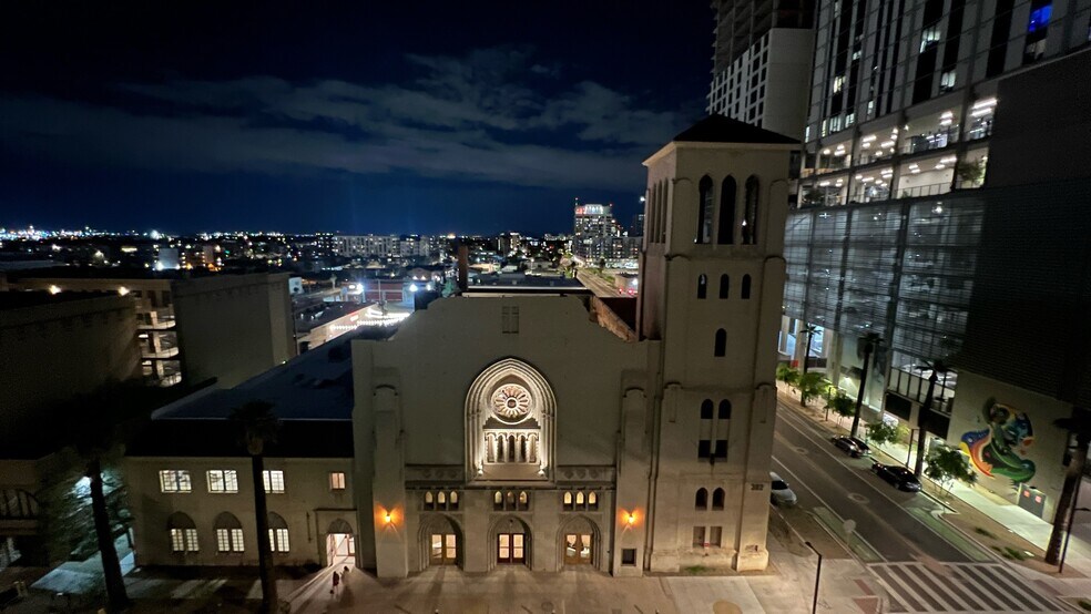 302 W Monroe St, Phoenix, AZ à louer - Photo du bâtiment - Image 1 de 19